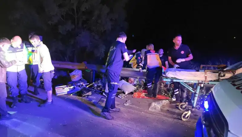Minibüs Kazasında Hayatını Kaybedenlerin Dramı: Geride Kalanlar Ne Yapacak?