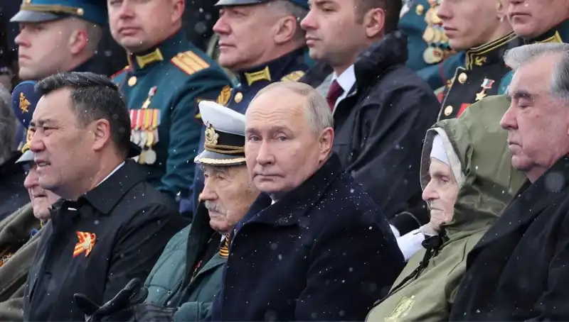 Rus Ordusu Genişliyor: Putin’den Tarihi Askeri Seferberlik Çağrısı