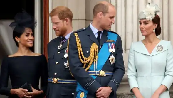 Prens William'dan Meghan Markle'a Sert Mesaj: Düzene Sokmalısın!