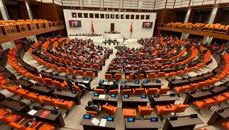 Meclis’te Yeni Dokunulmazlık Dosyaları Tartışılacak: Siyasi Ateş Yakacak mı?