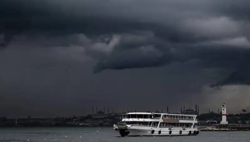 İstanbul ve Çevresinde Şiddetli Sağanak Yağış Uyarısı! Hazır mısınız?