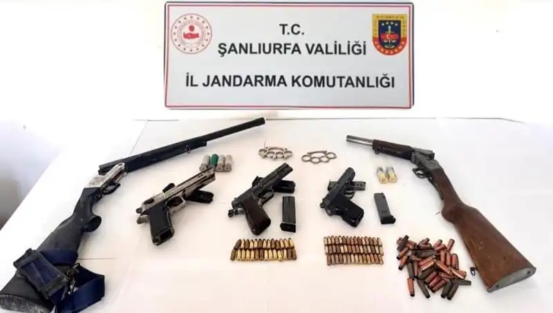 Şanlıurfa'da Ruhsatsız Silah Operasyonu: 5 Tutuklama ile Sonuçlandı!