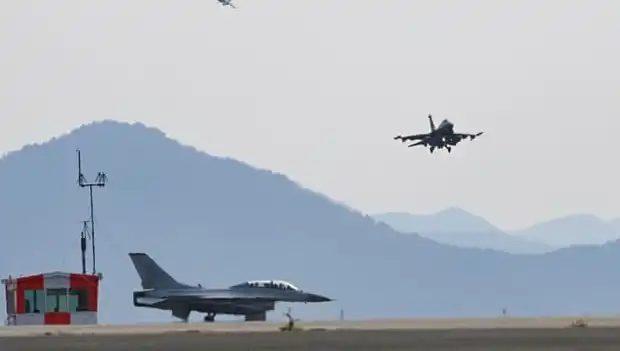 Güney Kore’de Askeri Tatbikatın Şok Edici Yanlışı: Savaş Uçağı Köyü Bombaladı