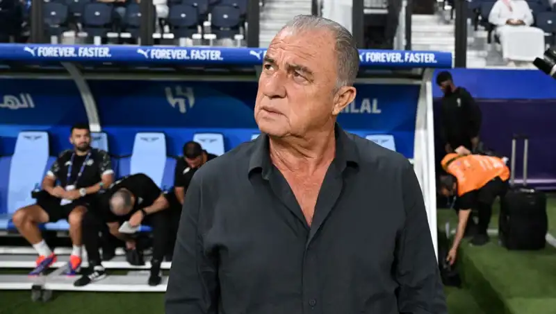 Fatih Terim'in Türkiye'deki Futbol İmparatorluğu Suudi Arabistan'da Tartışılıyor