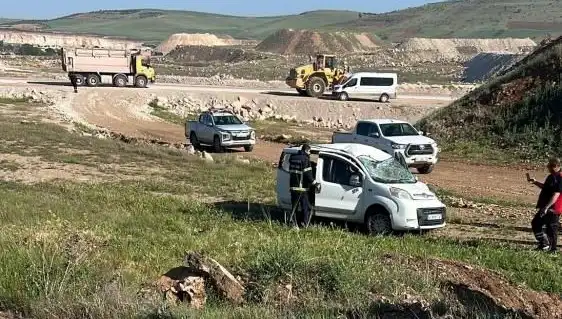 Mardin'de Feci Kaza: Dört Kişi Yaralandı, Olay Yerinde Tansiyon Yükseldi
