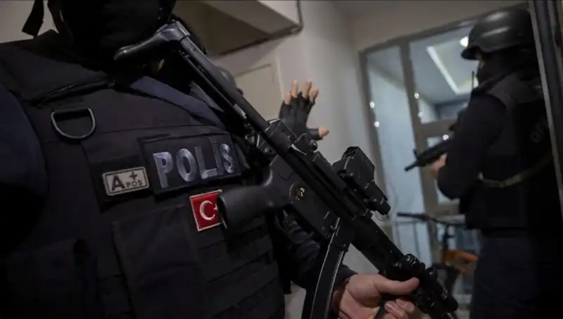 17 İlde Dev DAEŞ Operasyonu: 89 Şüpheli Yakalandı, Güvenlik Önlemleri Arttı!