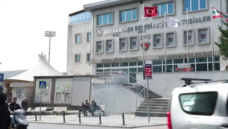 Arda Turan Spor Kompleksi Otoparkında Şok Su Baskını: Neler Oluyor?