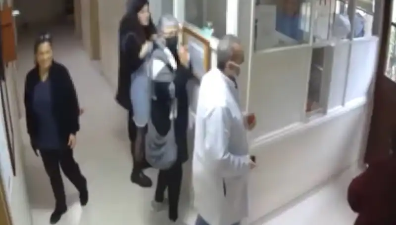 Üsküdar'da Doktorun Cumhurbaşkanına Hakareti, Hapisle Yüz Yüze Kalabilir!