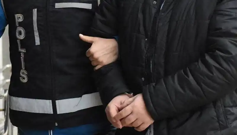 İstanbul'da Terör Soruşturması: 7 Kişi Tutuklandı, Ülkeyi Sarsan Gelişmeler