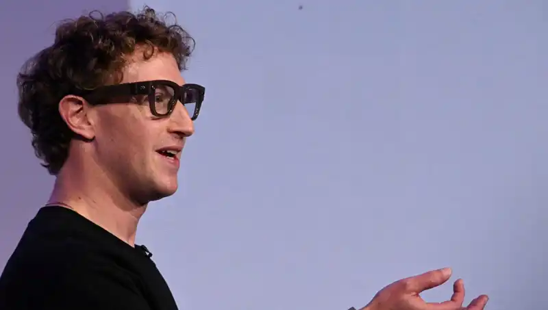 Geleceği Şekillendiren Gözlükler: Zuckerberg ve Yapay Zeka İş Birliği
