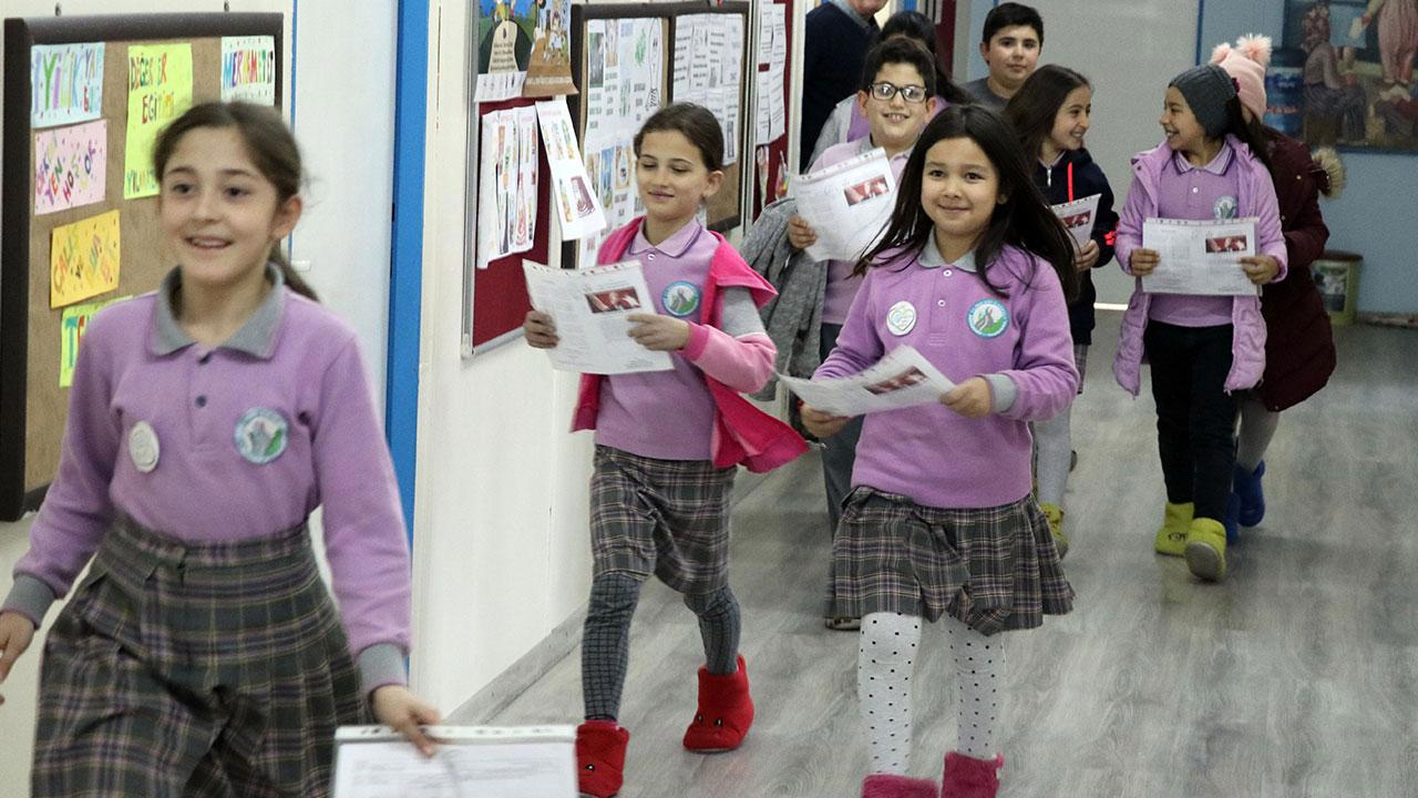 Yarıyıl Tatili İçin Karne Zili Bugün Çalacak!