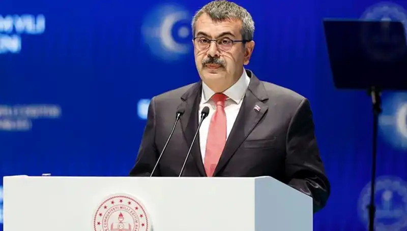 Bakan Tekin'den 23 Nisan'a Özel Anlam Dolu Mesaj
