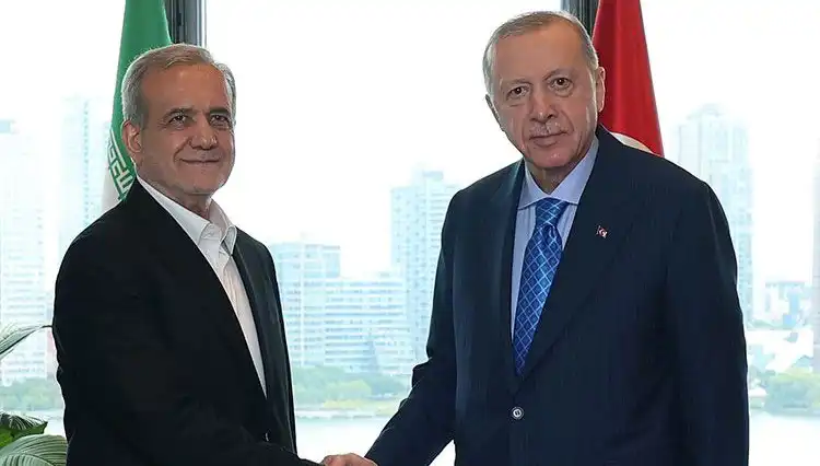 Cumhurbaşkanı Erdoğan'dan Barış Diplomasisi: Dünyaya Umut Taşıyan Hamleler