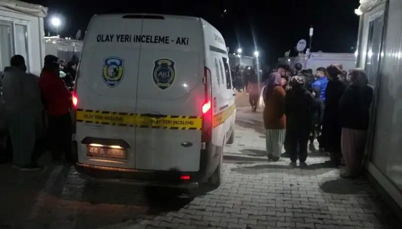Silahlı Kavga: Husumetliler Arasında Kanlı Hesaplaşma!