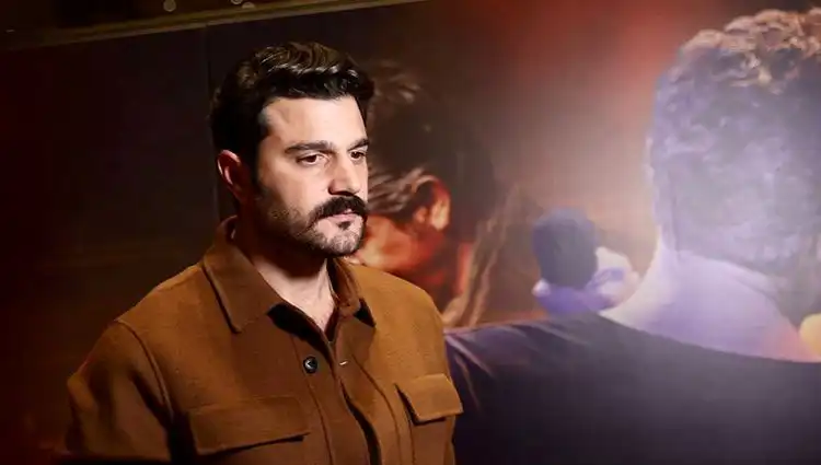 Murat Göğebakan: Kalbim Yaralı Oyuncuları ve Kadrosuyla Dikkat Çekiyor
