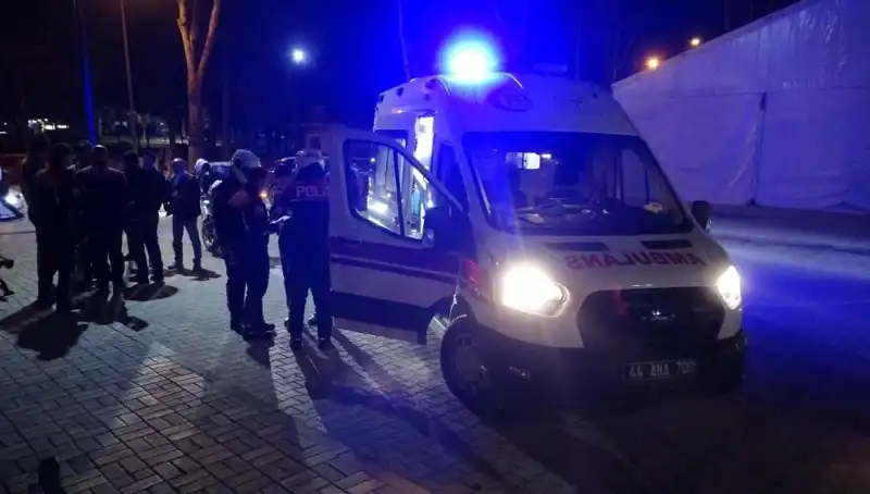 Parkta Silahlı Çatışma! İki Grup Arasında Neler Yaşandı?