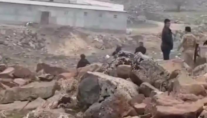 Diyarbakır'da Taşlı ve Silahlı Kavga: Felaketle Sonuçlanan Olay!