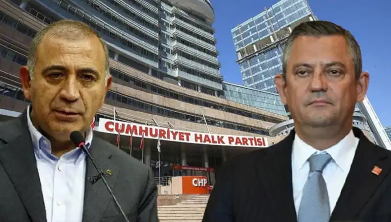 CHP'nin Coşkulu Kuruluş Töreni: Tekin, Özgür Özel'i Karşılayacak