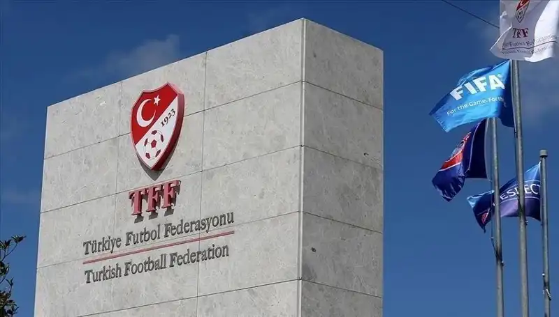 Türkiye Futbol Federasyonu'ndan Şok Duyuru: Profesyonel Liglerde Takım Sayısı Azalıyor!