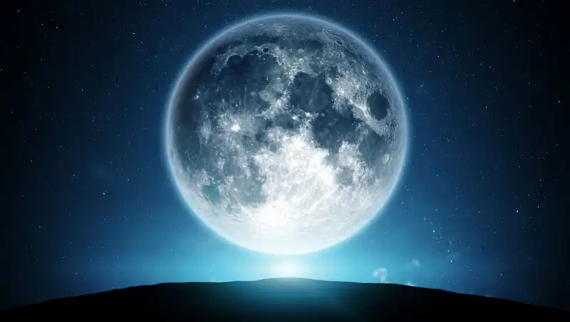 2025 Nisan Dolunay'ı: Burçları Nasıl Etkileyecek?
