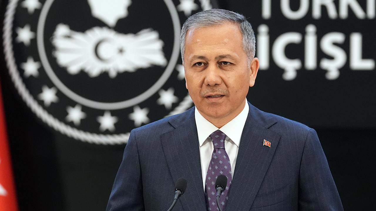 Bakan Yerlikaya: 25 bin Suriyeli 15 günde ülkesine döndü!