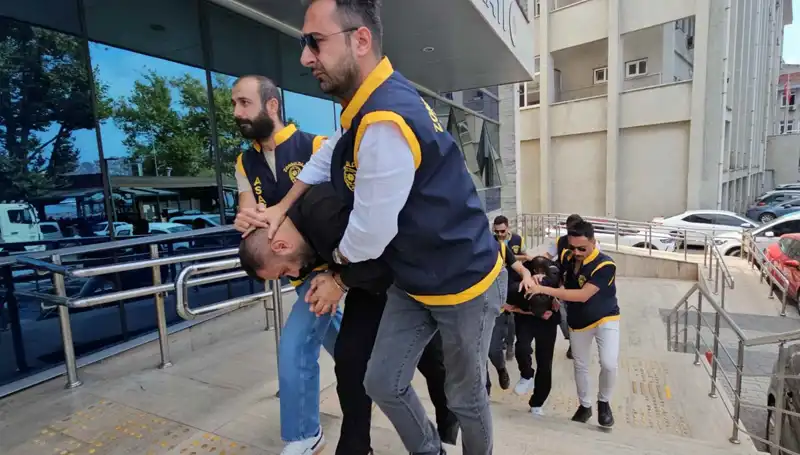 FETÖ Yalanıyla Milyonlarca Liralık Vurgun: Sözde Kardeşlik Ağı Nasıl Kuruldu?