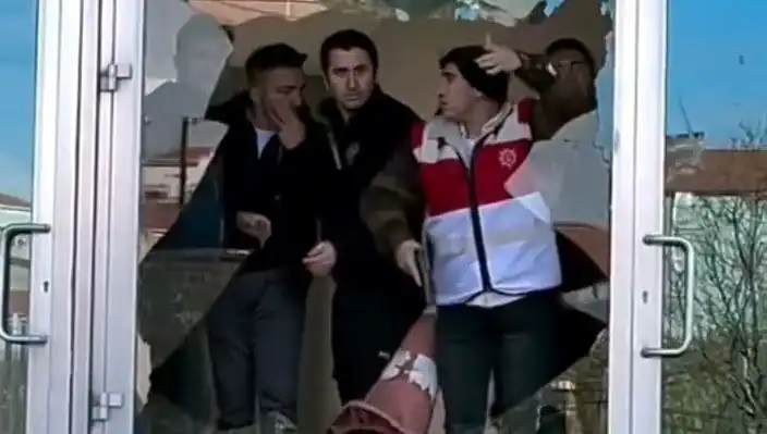 Maçta Gergin Anlar: Taraftarlar Arasında Olaylar Büyüdü