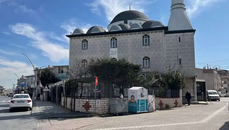 Cami Tuvaletinde Vurulmuş Halde Bulunan Adamın Gizemi Derinleşiyor
