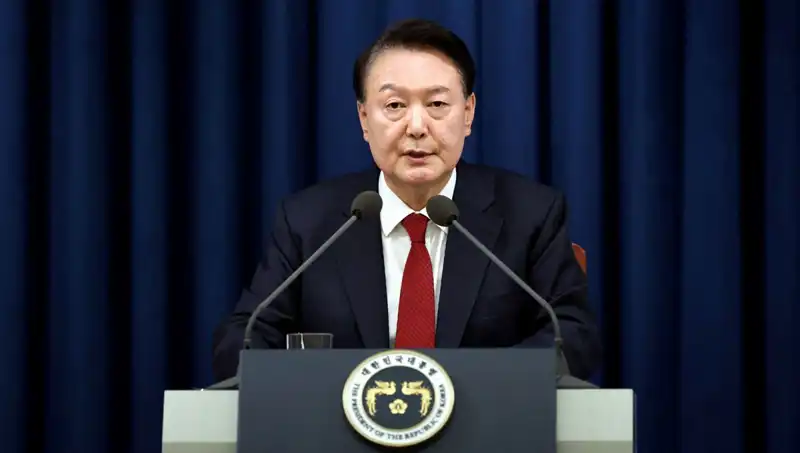 Güney Kore'nin Siyasi Arenasında Şok: Yoon Suk Yeol Görevden Alındı!