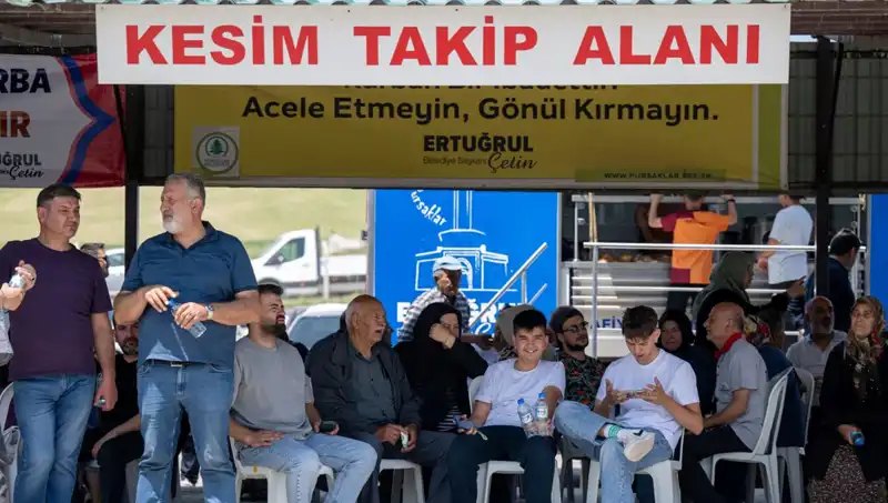 Kurban Bayramı Öncesi Ankara'daki Pazarlar Canlanıyor: Alım Satım Hız Kesmiyor