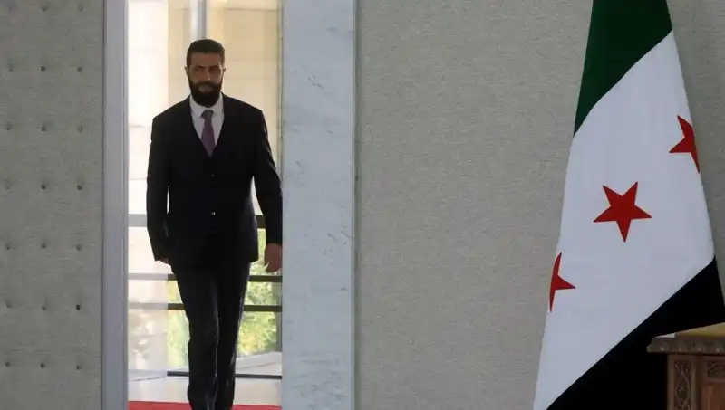 Fransa, Şara-Macron Zirvesi ile Yeni Suriye'nin İnşasına Destek Sunacak