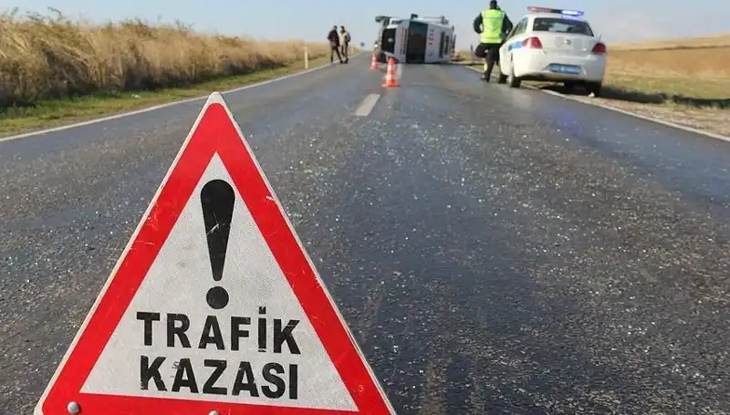Niğde'de Korkunç Zincirleme Kaza! 16 Yaralı, Olayın Ayrıntıları Şoke Etti