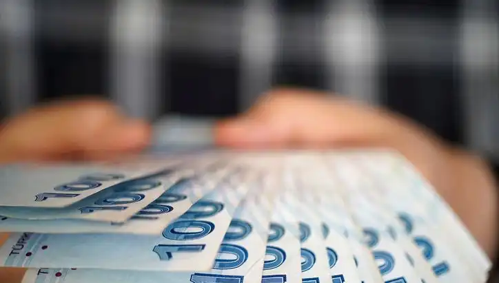 Temmuz 2025'te Emekli Promosyonları: Kamu ve Özel Bankalar Arasındaki Yarış