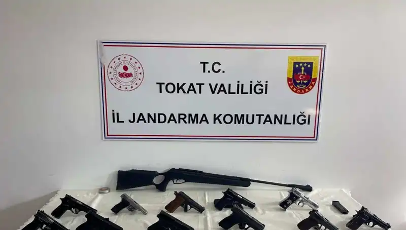 Tokat'ta Yılın İki Kaçak Silah Tüccarı Yakalandı!