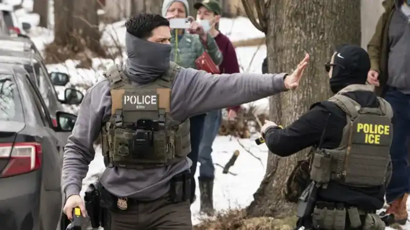 ABD Mahkemeleri'nden ICE'a Sert İkaz: 4 Binden Fazla Hukuksuz Tutuklama Tespit Edildi