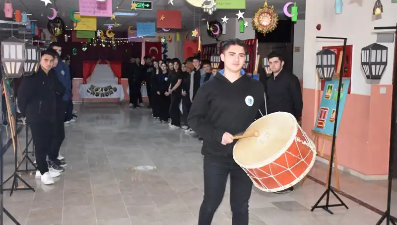 Ramazan Sokağı: Eğitim Kurumları Ramazan'ın Manevi Atmosferini Canlandırdı