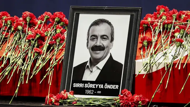 Meclis’te Sırrı Süreyya Önder Anması: Bir Dönemin İzleri ve Anıları