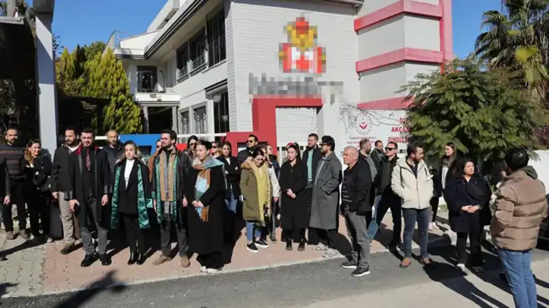 Karne Günü Velilere Şok: Öğretmenler Ağıt mı Yakıyor?